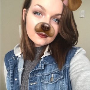 Meet your Posher, Haylee